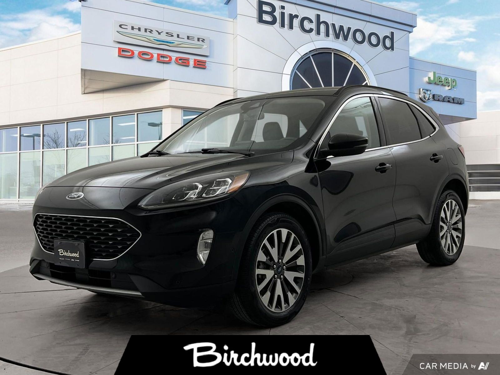 2020 Ford Escape Titanium Hybrid | 5.99% O.A.C. | New Tires | New B