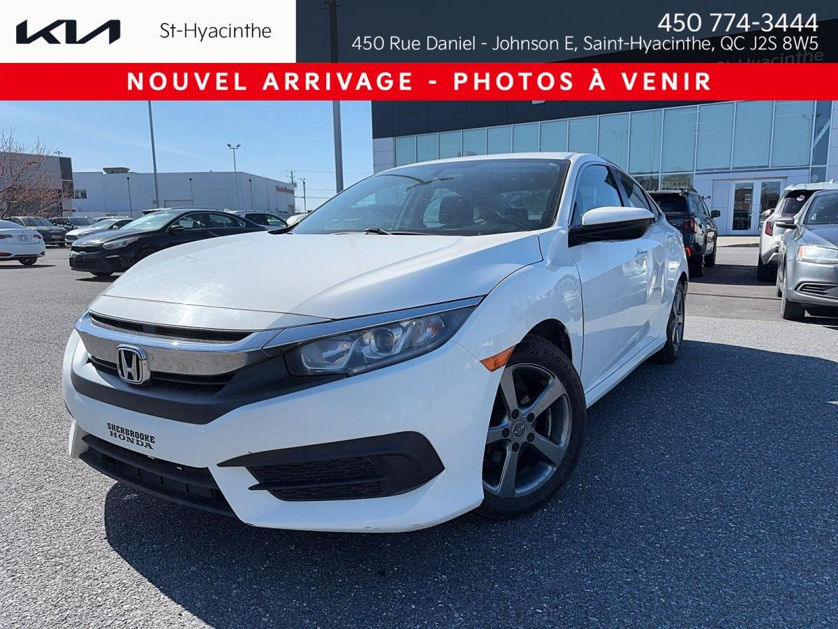 2017 Honda Civic 4 portes, manuelle, LX