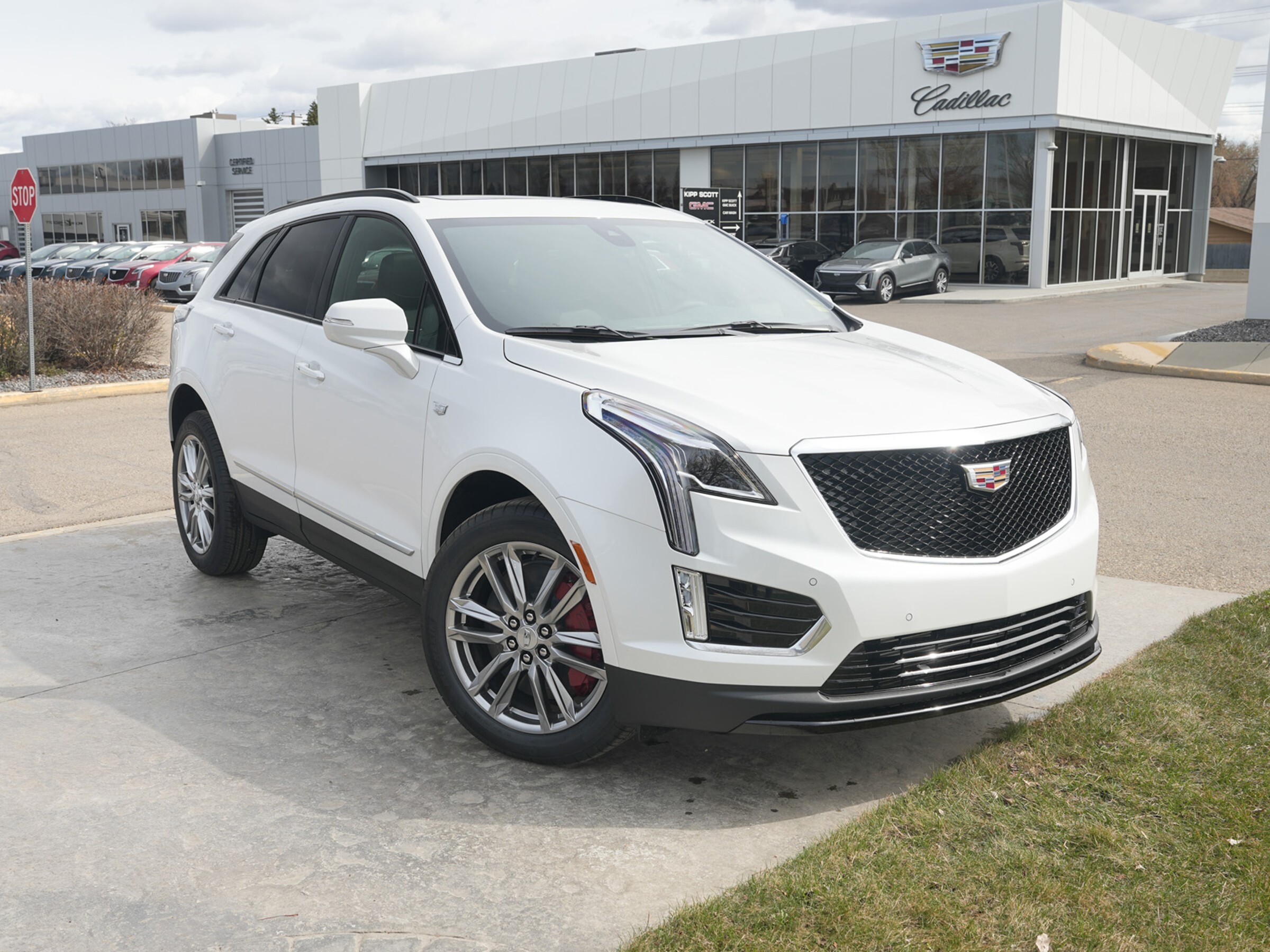 2025 Cadillac XT5 Sport