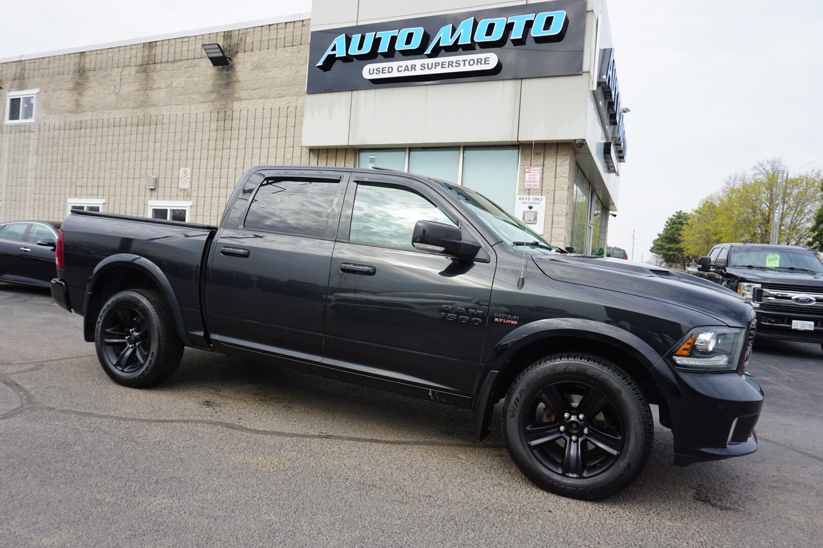 2018 Ram 1500 V8 SPORT HEMI CREW 4WD CERTIFIED *DODGE MAINTAIN* 