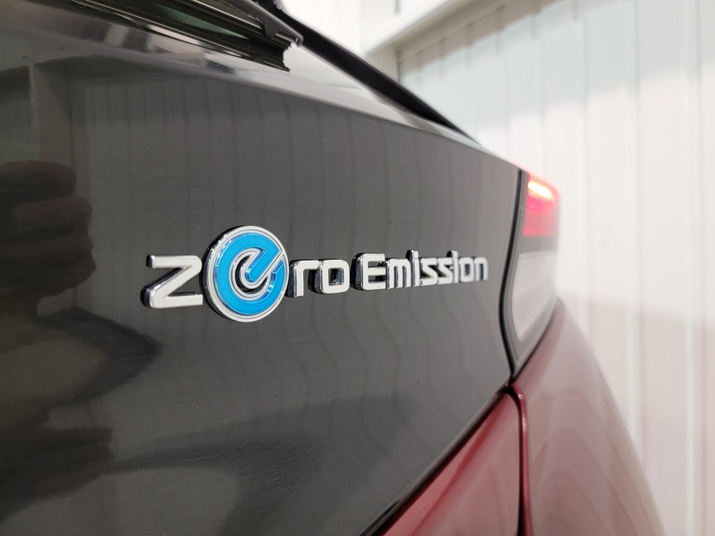 Nissan LEAF 2022