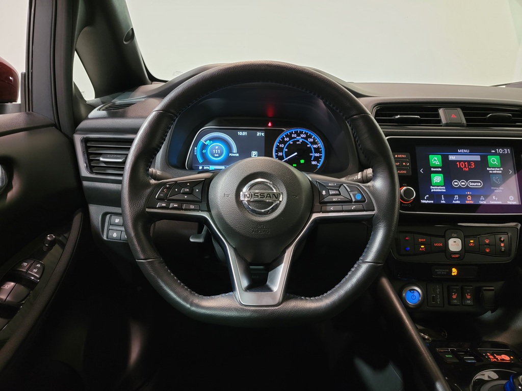 Nissan LEAF 2022