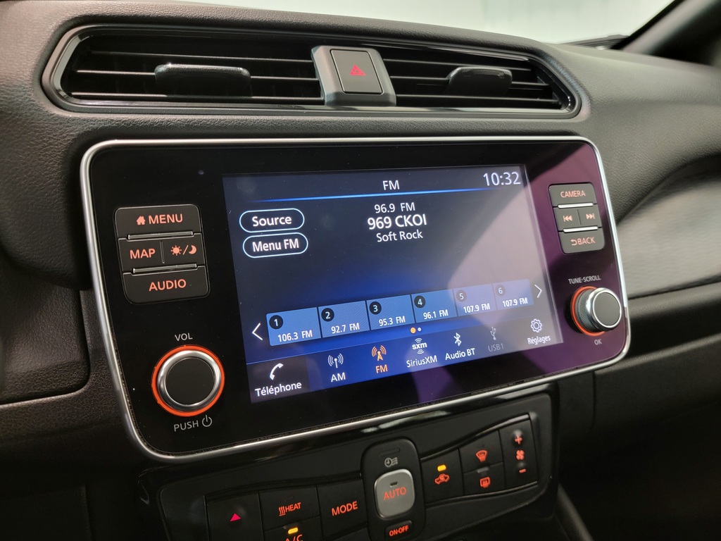 Nissan LEAF 2022