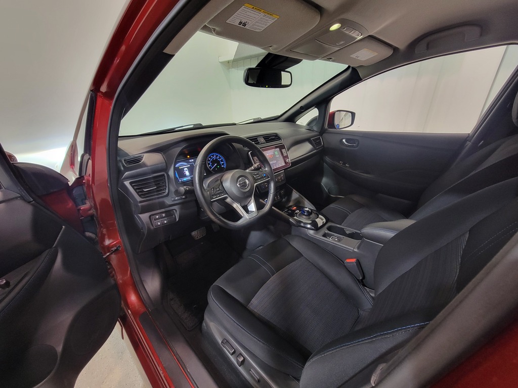 Nissan LEAF 2022