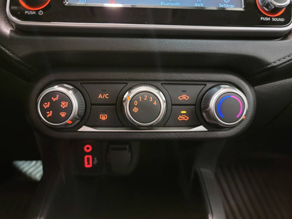 Nissan Versa 2024