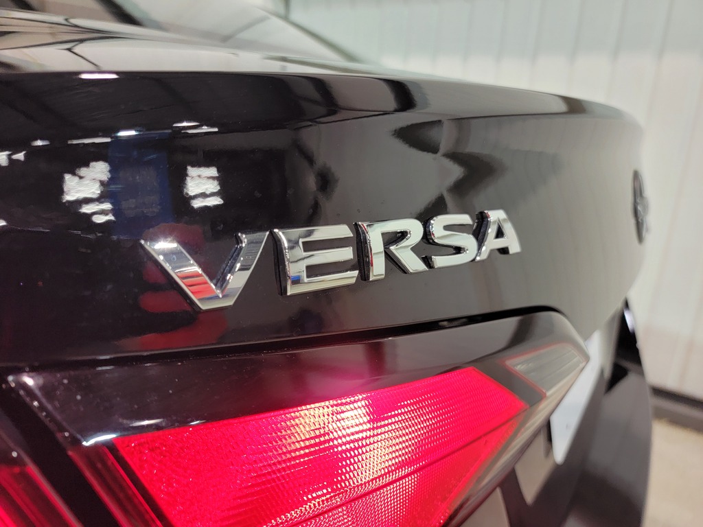 Nissan Versa 2024