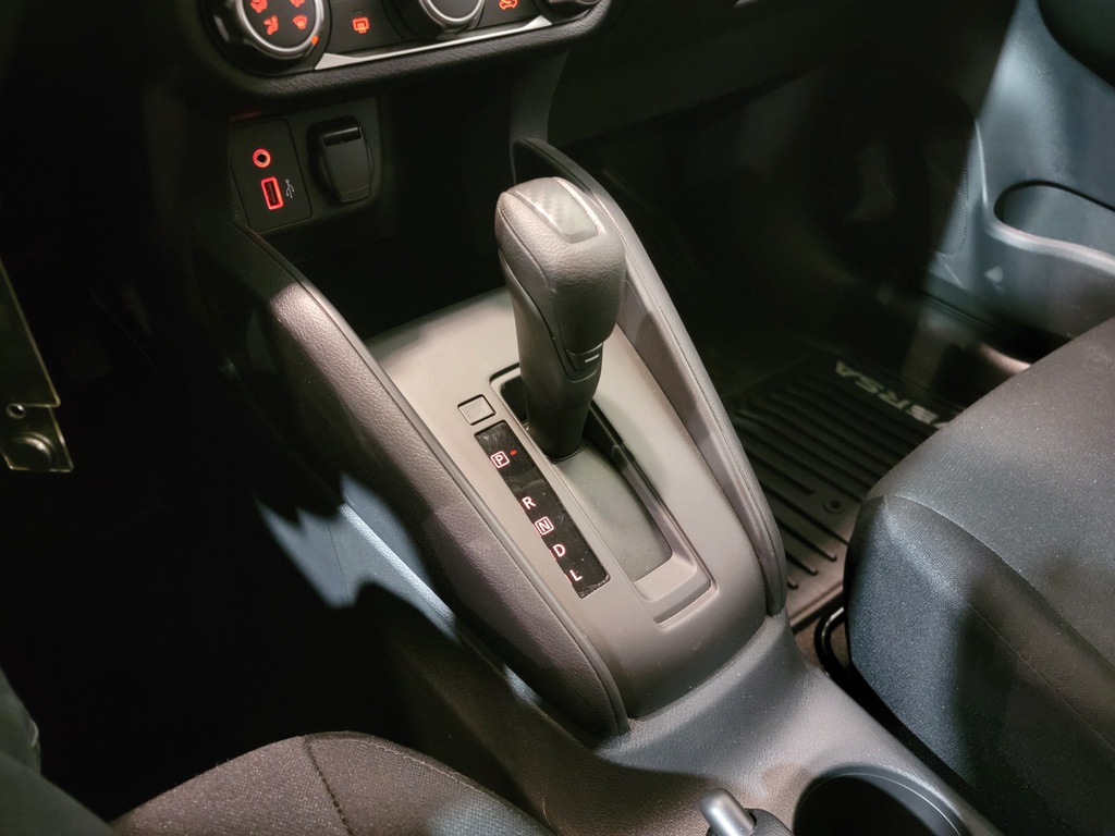 Nissan Versa 2024