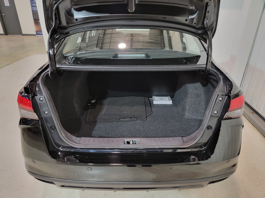 Nissan Versa 2024