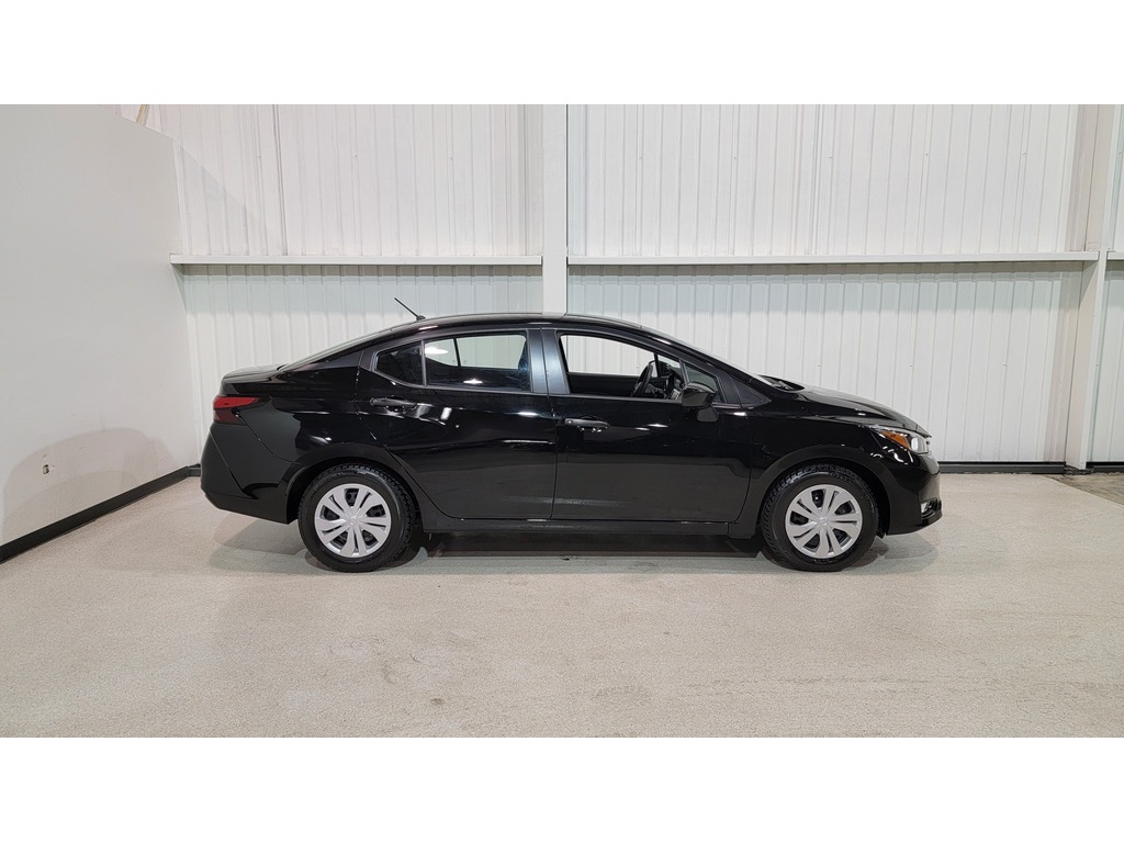 Nissan Versa 2024
