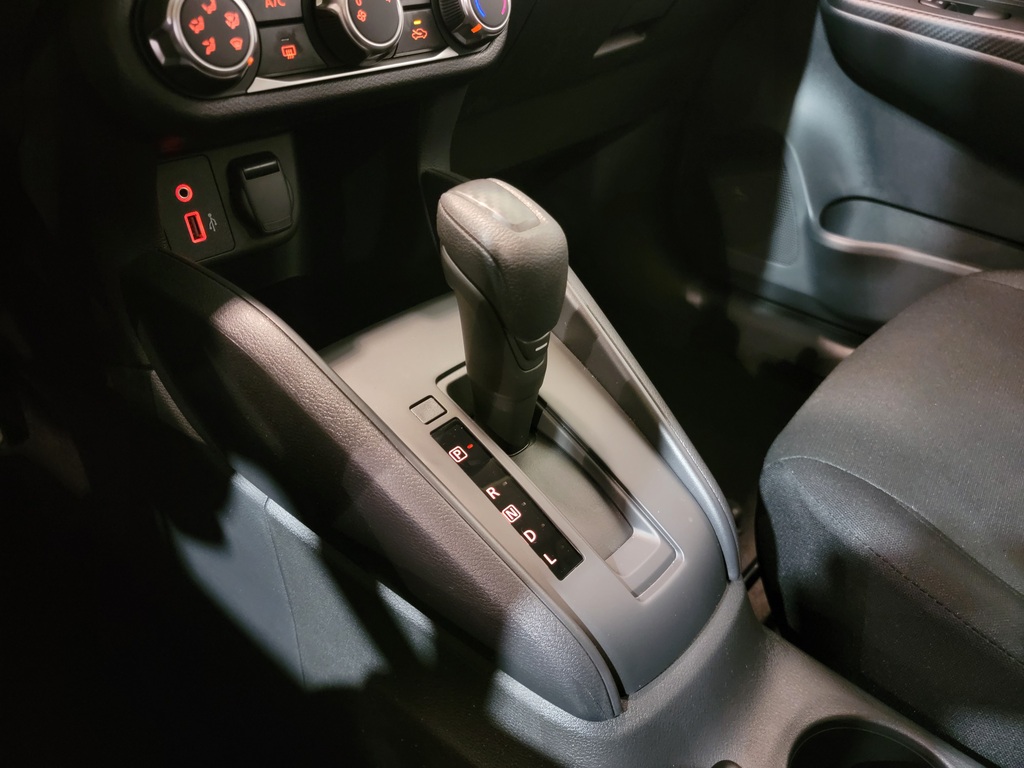Nissan Versa 2024
