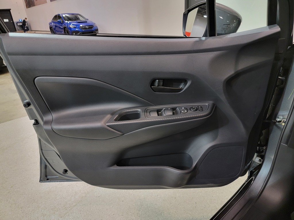 Nissan Versa 2024