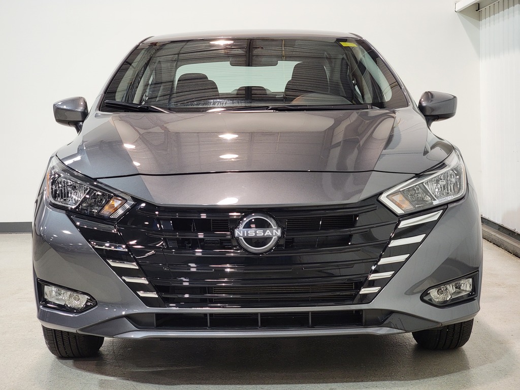 Nissan Versa 2024