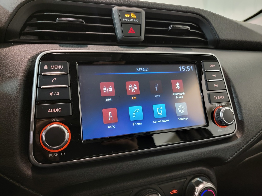 Nissan Versa 2024