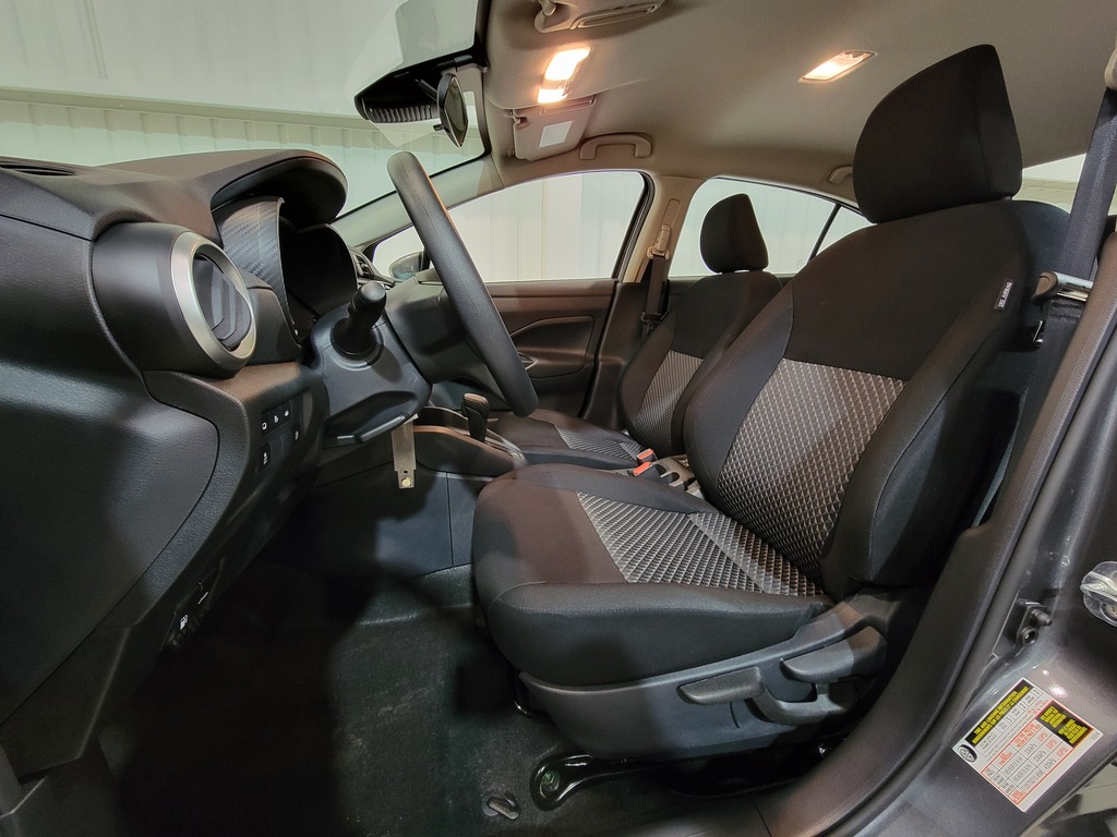 Nissan Versa 2024