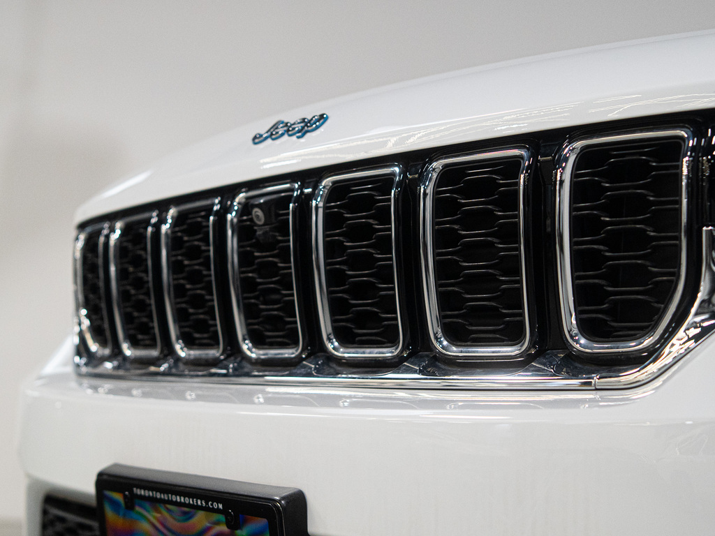 2023 Jeep Grand Cherokee 4xe PHEV   PANO   DUAL DISPLAY   20 IN WHEELS, Toronto, Cash