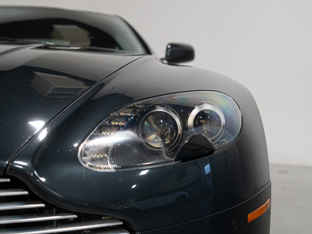 2009 Aston Martin V8 Vantage SPORTSHIFT   COUPE   NAV   19 IN WHEELS, Toronto, Cash