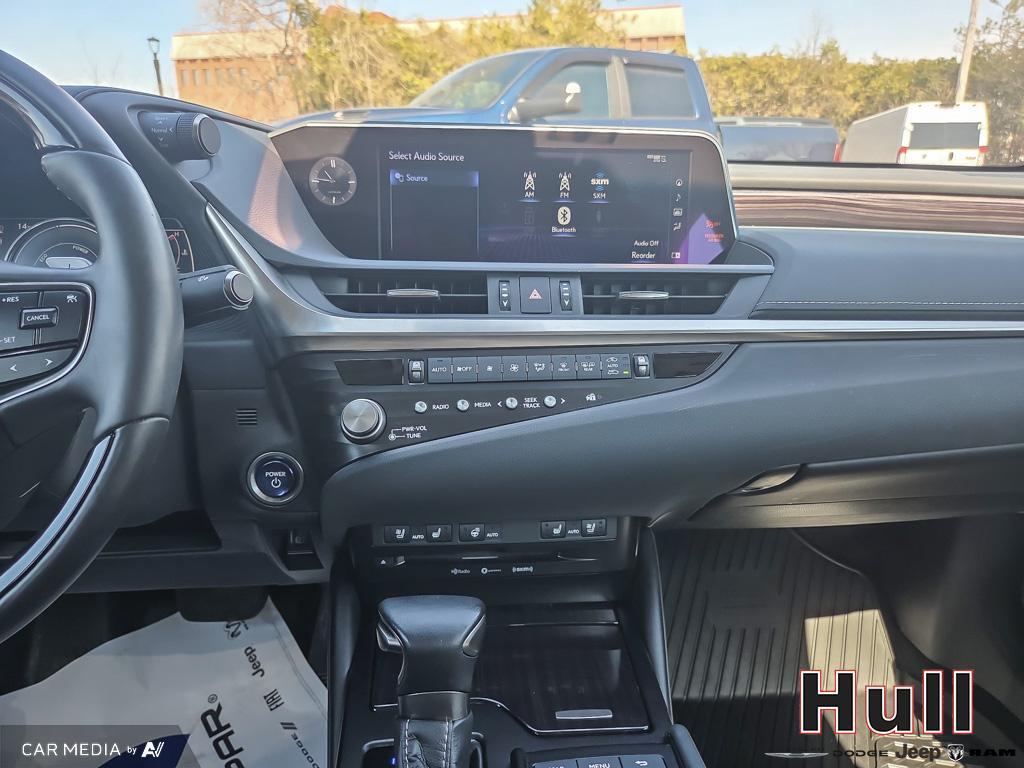2021 Lexus ES 300h ES 300h Auto, Toronto, Cash