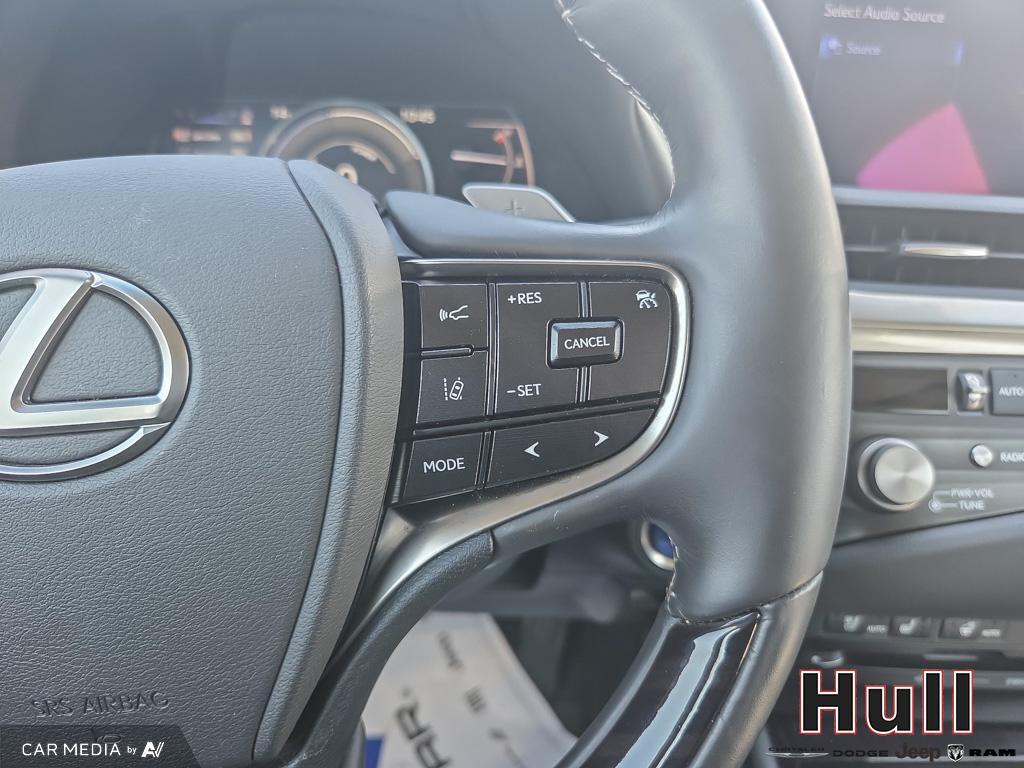 2021 Lexus ES 300h ES 300h Auto, Toronto, Cash