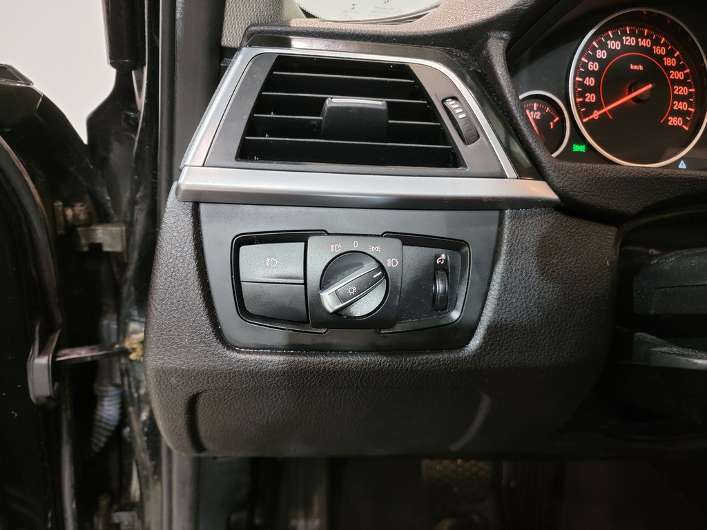 BMW 3 Series 2016
