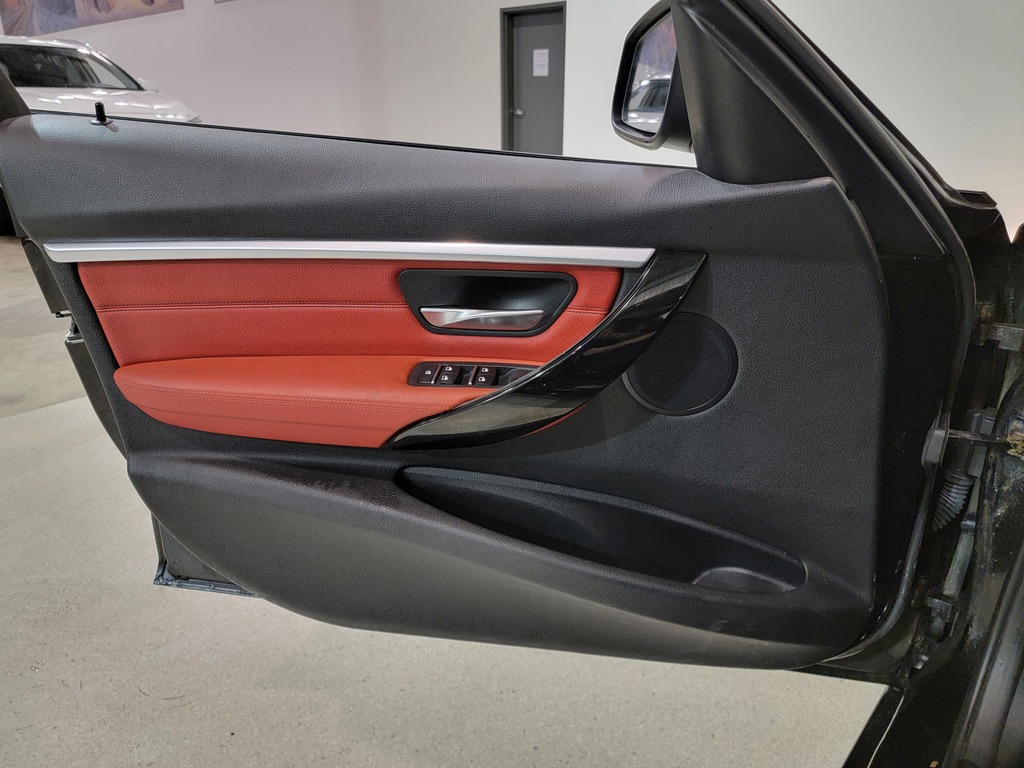BMW 3 Series 2016