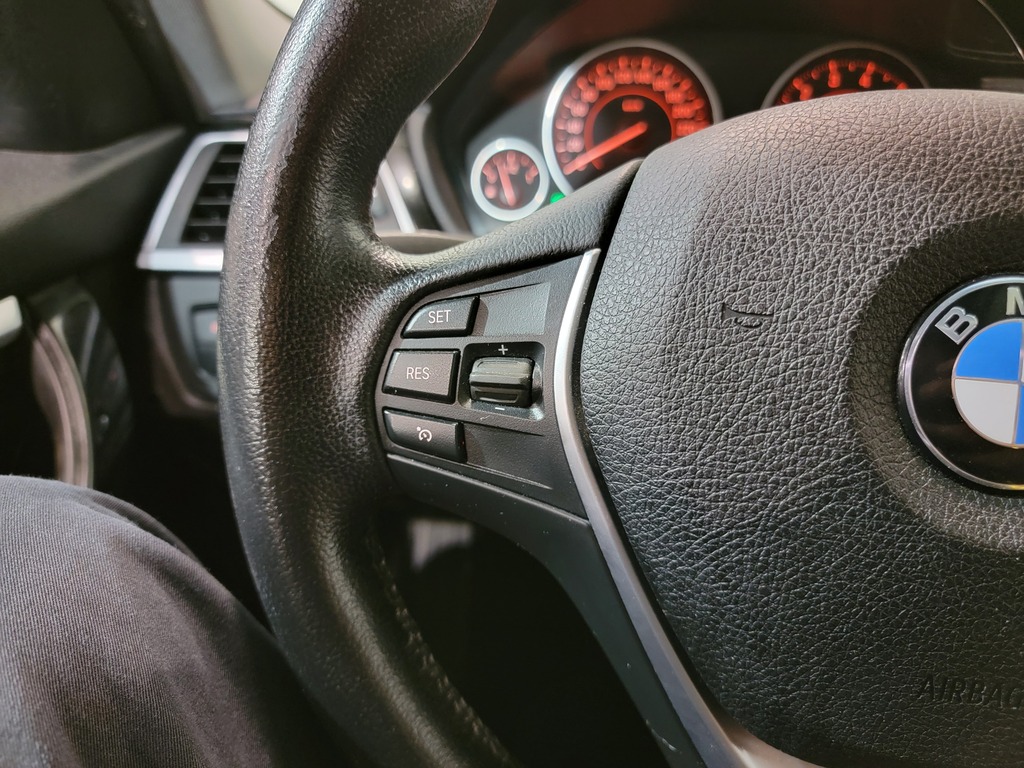 BMW 3 Series 2016