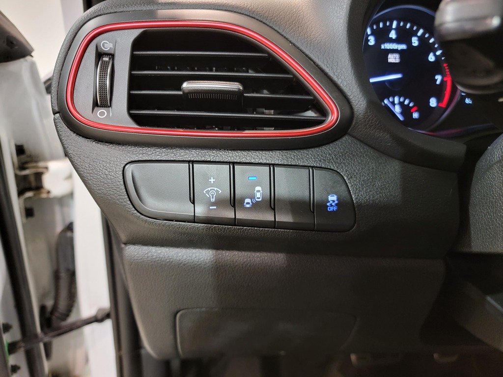 Hyundai Elantra GT 2018