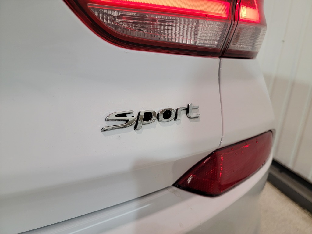 Hyundai Elantra GT 2018