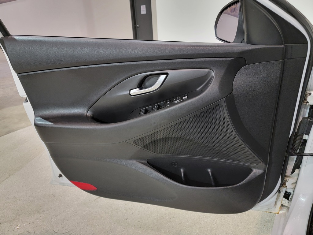 Hyundai Elantra GT 2018