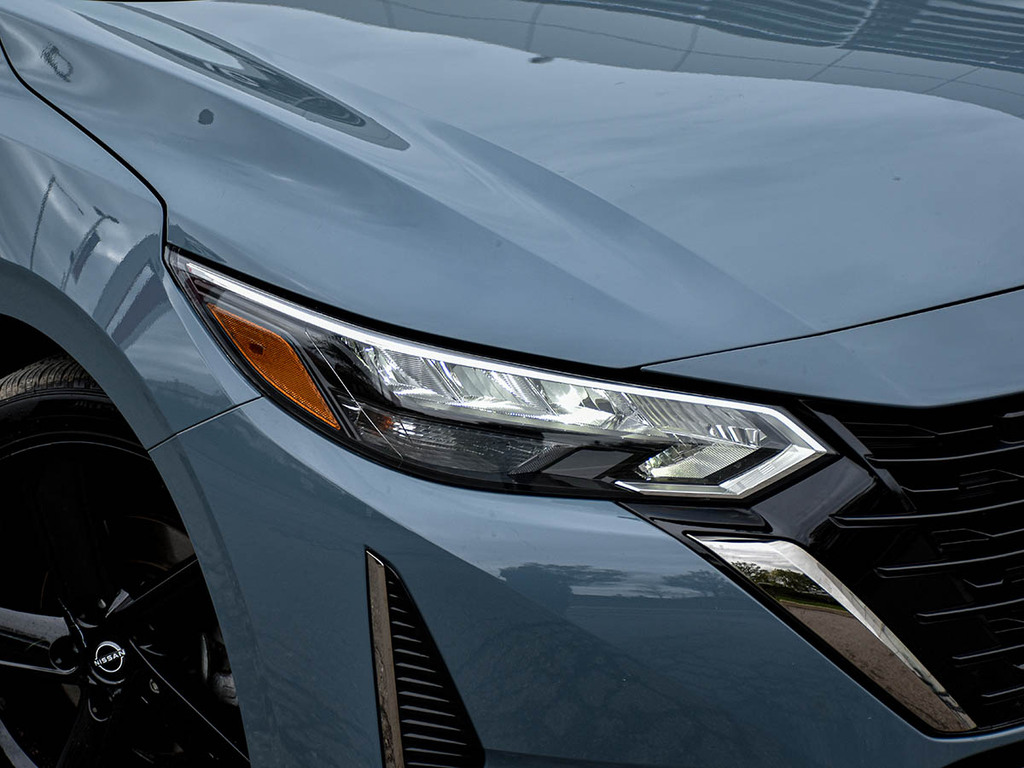 2025 Nissan Sentra SR, Toronto, Cash