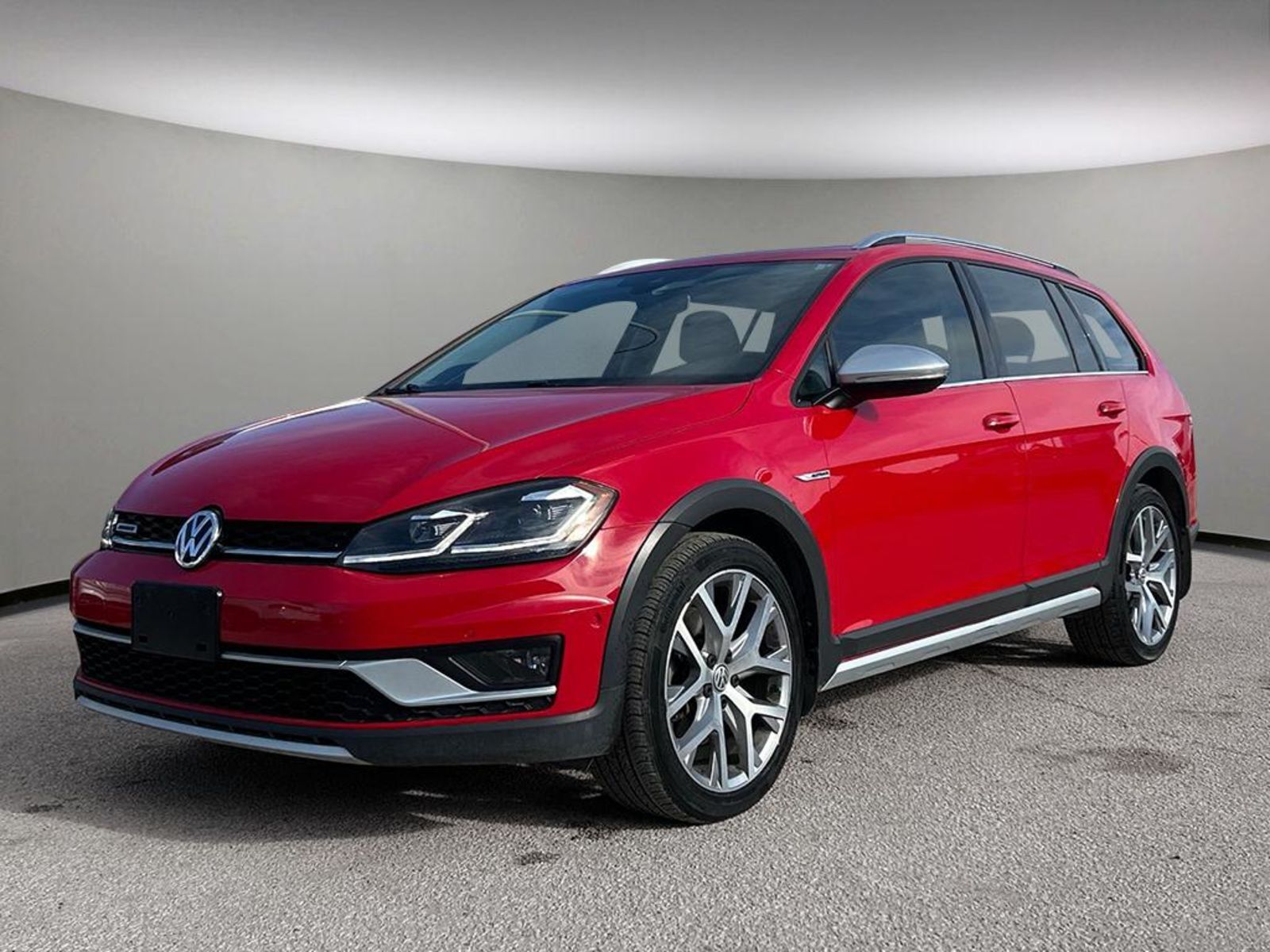 2019 Volkswagen Golf Alltrack Highline | Local MB Vehicle | AWD | Panoramic Sunr
