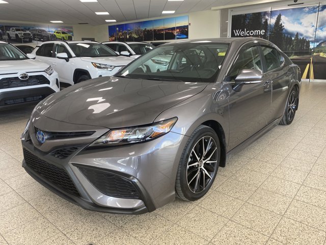 2024 Toyota Camry Hybrid SE Upgrade | Sunroof | 2 Sets Of Wheels