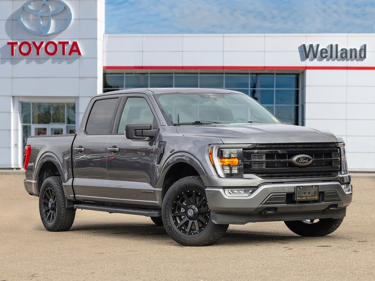 2023 Ford F-150 XLT APPLE CARPLAY/ANDROID AUTO. HYBRID. MOON ROOF