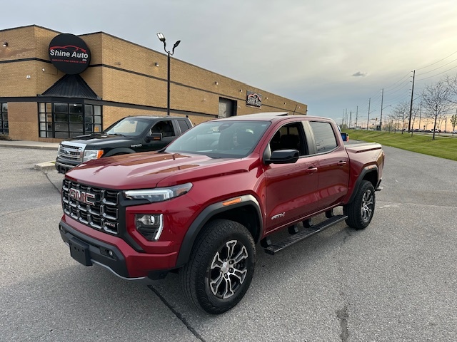 2023 GMC Canyon Crew Cab AT4 4x4 Leather Navigation Sunroof