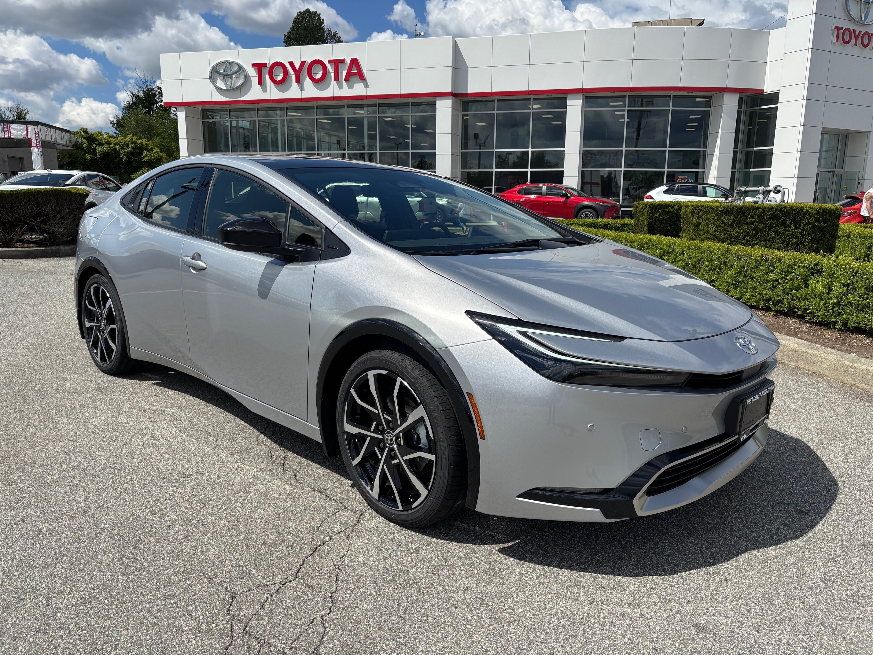 2025 Toyota PRIUS PLUG IN XSE Auto