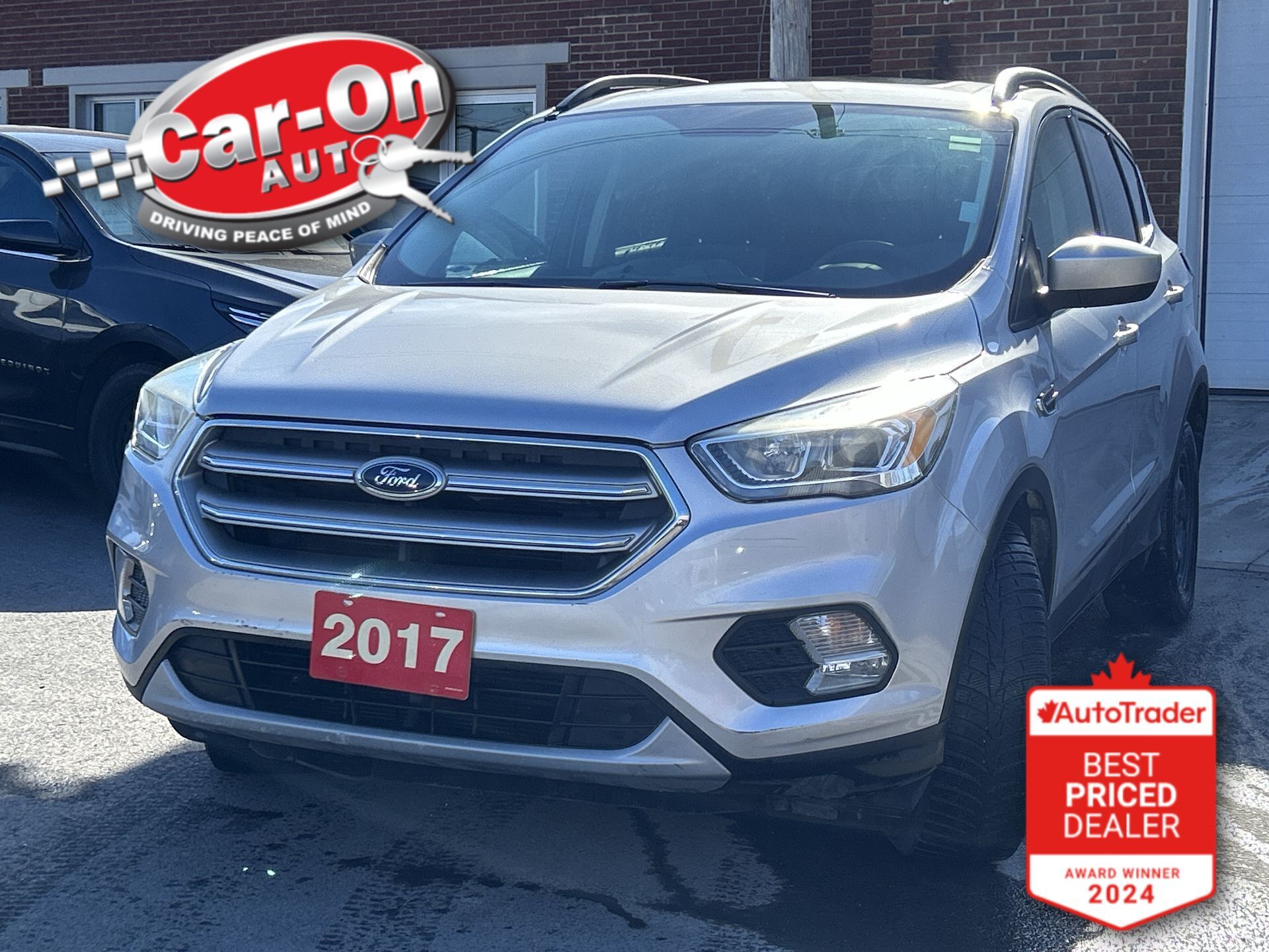 2017 Ford Escape SE AWD| PANO ROOF| HTD SEATS| 8IN SCREEN|