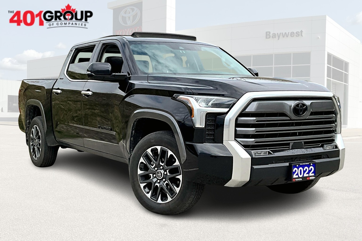 2022 Toyota Tundra 4-WHEEL DRIVE/ LOADED- LIMITED 