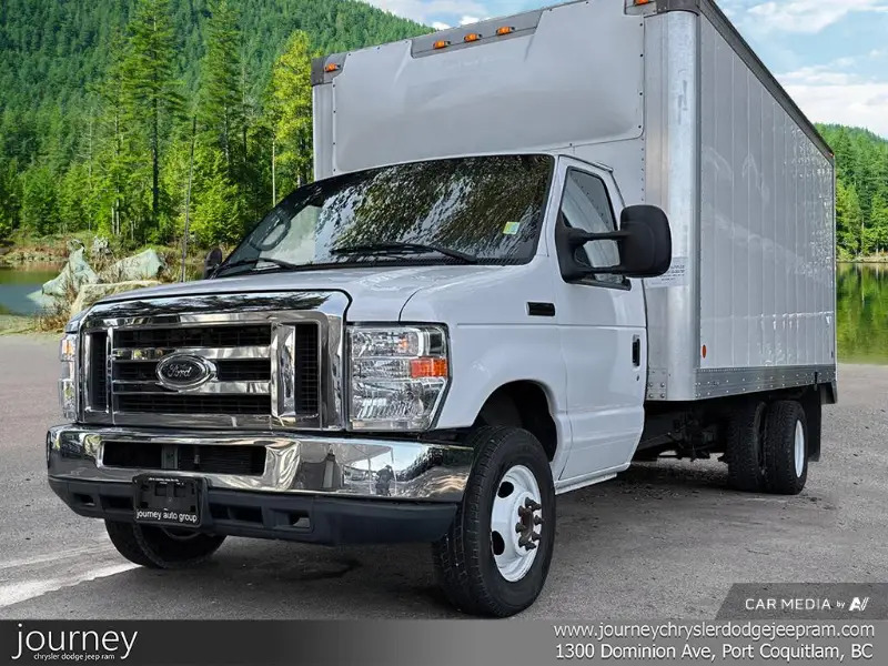 2018 Ford E-Series Cutaway Base
