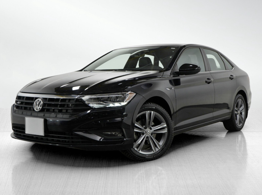 2019 Volkswagen Jetta Highline / R-Line Pkg / White & Black Int / Apple 