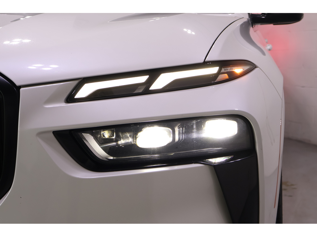 2023 BMW X7 xDrive40i, Toronto, Cash