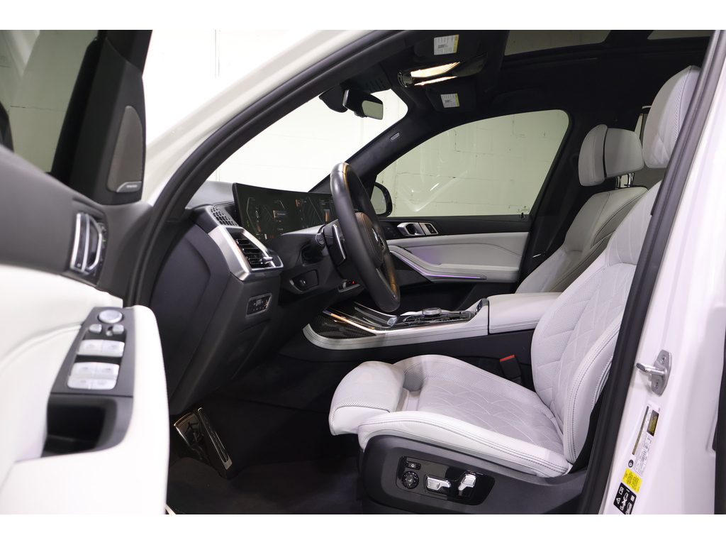 2023 BMW X7 xDrive40i, Toronto, Cash