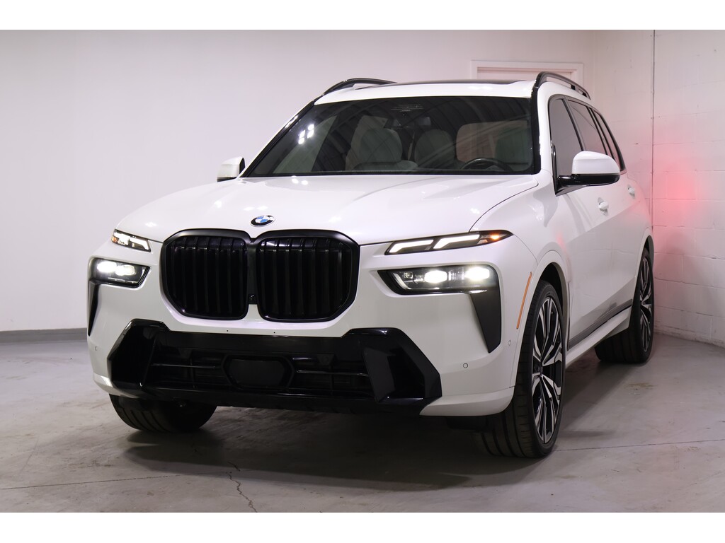 2023 BMW X7 xDrive40i, Toronto, Cash