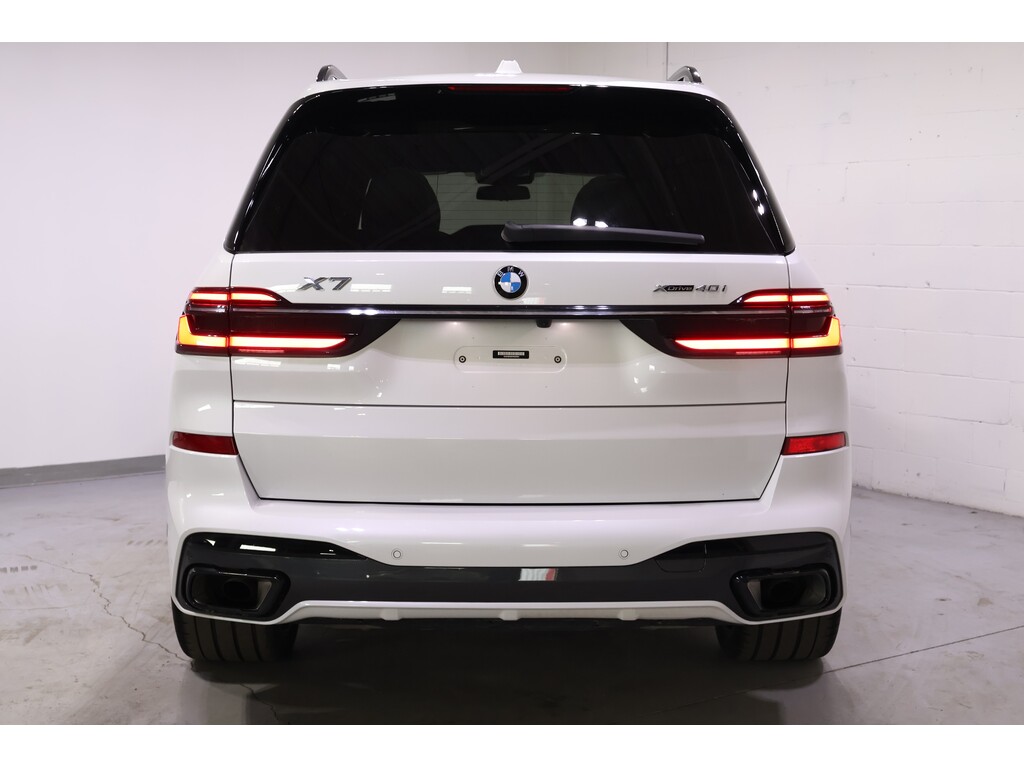 2023 BMW X7 xDrive40i, Toronto, Cash