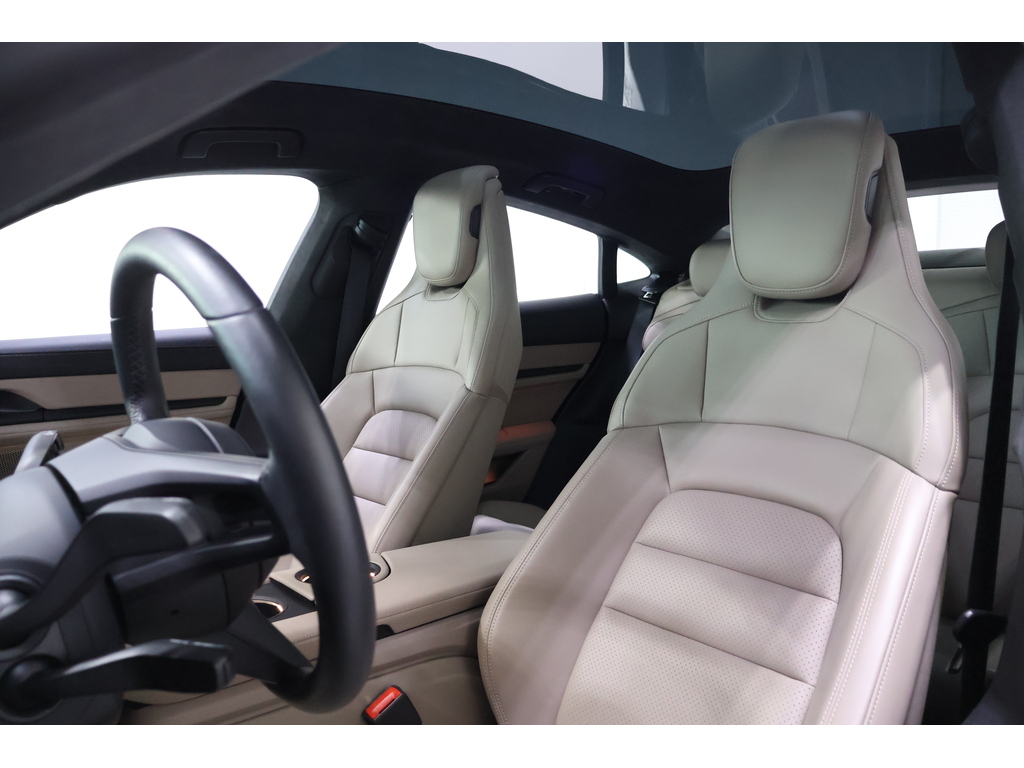 2020 Porsche Taycan 4S, Toronto, Cash