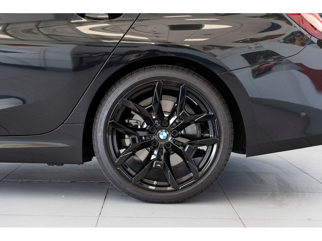2025 BMW 330i xDrive, Vancouver, Cash