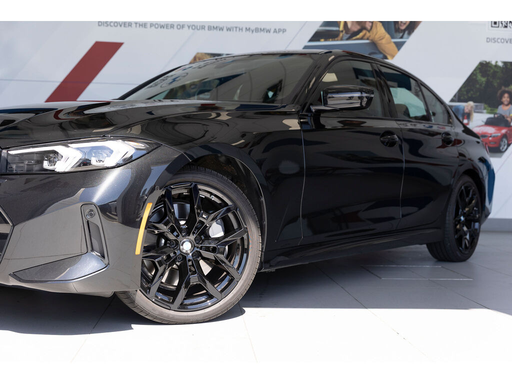 2025 BMW 330i xDrive, Vancouver, Cash