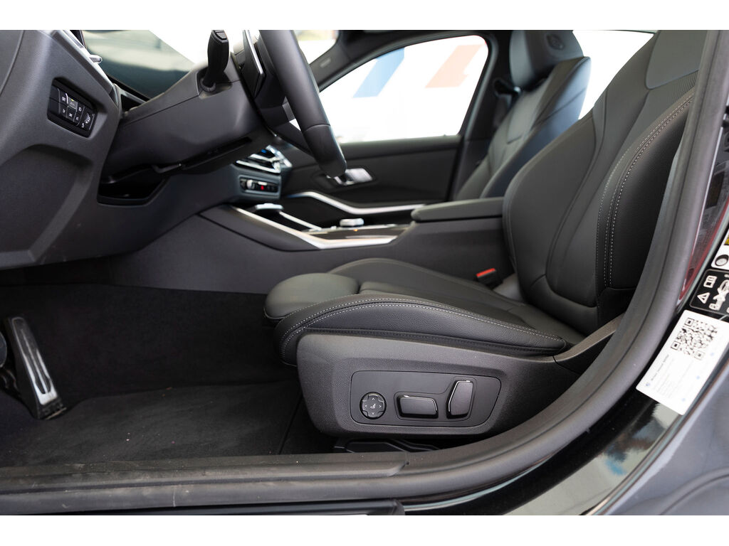 2025 BMW 330i xDrive, Vancouver, Cash