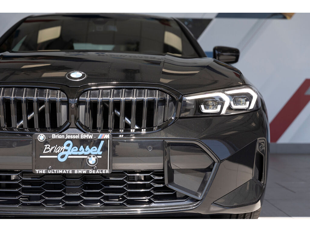 2025 BMW 330i xDrive, Vancouver, Cash