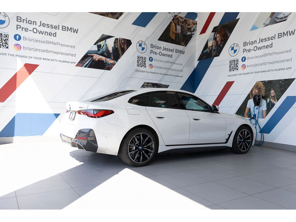 2022 BMW i4 eDrive40, Vancouver, Cash