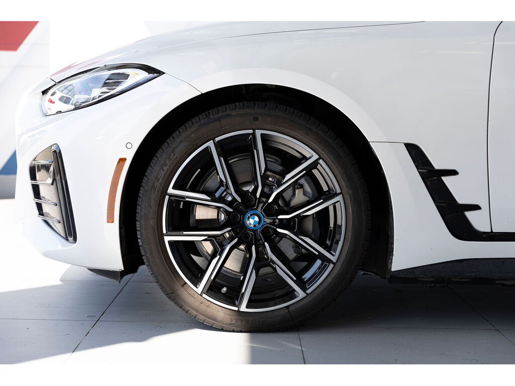 2022 BMW i4 eDrive40, Vancouver, Cash