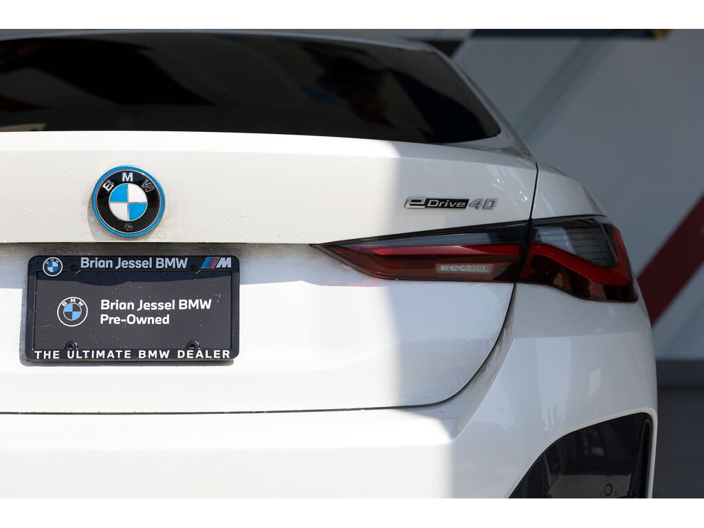 2022 BMW i4 eDrive40, Vancouver, Cash